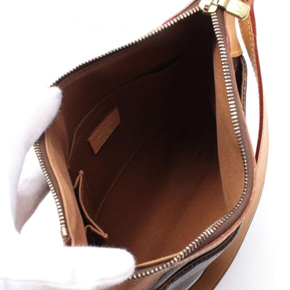 Louis Vuitton Odeon PM Shoulder Bag - Picture 3 of 6